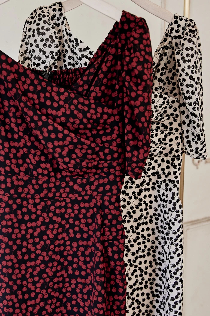 Fubail / Cherry Pattern Cache-Coeur One-Piece