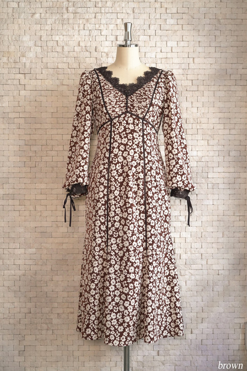 Fubail / Floral Print Lace Trimmed Dress